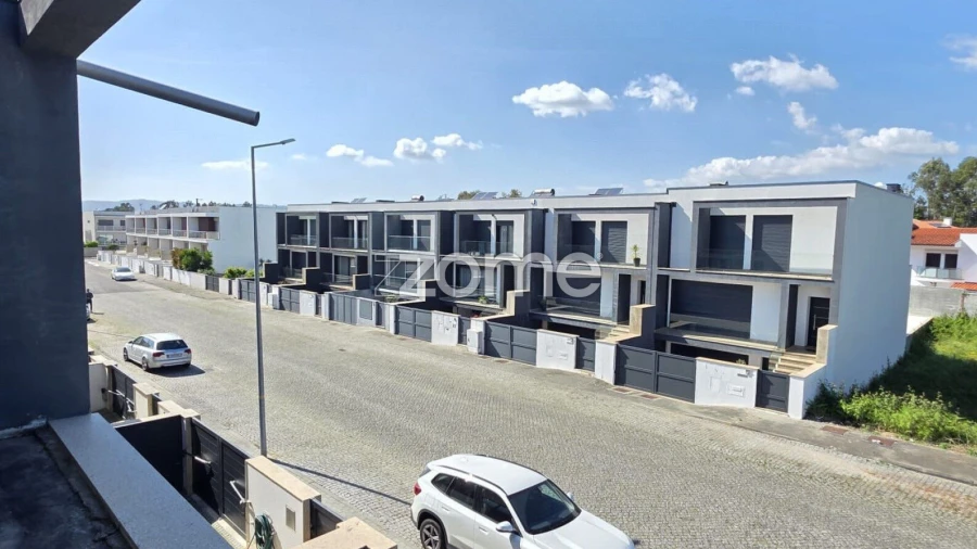 Moradia T4 para Venda em Merelim (São Paio), Panoias e Parada de Tibães