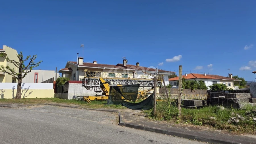 Moradia T3 para Venda em Merelim (São Paio), Panoias e Parada de Tibães