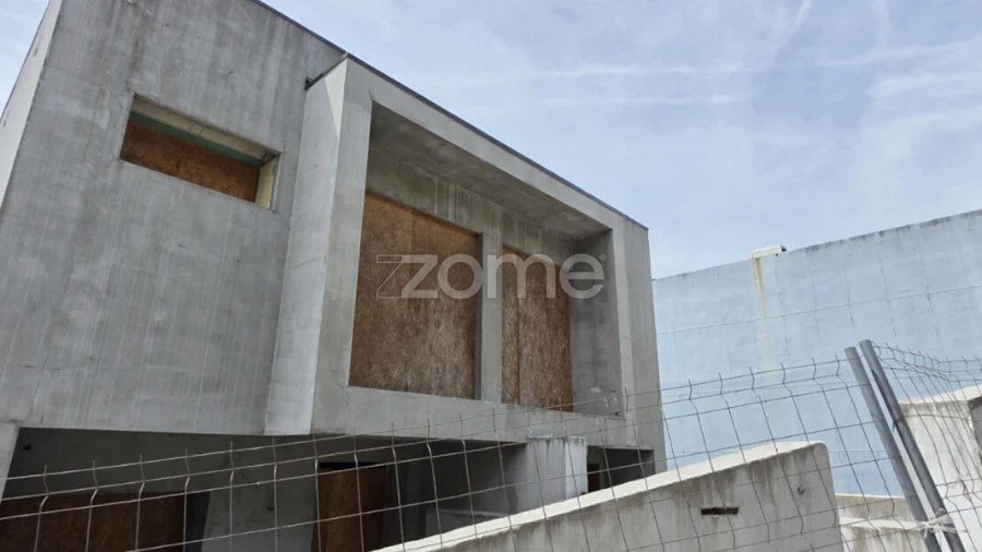 Moradia T3 para Venda em Abade de Neiva
