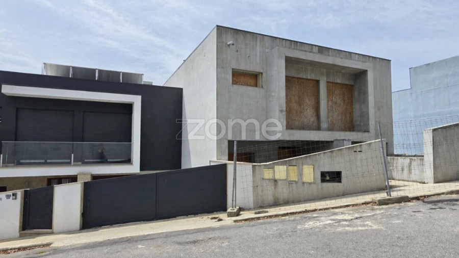 Moradia T3 para Venda em Abade de Neiva