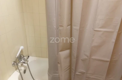Apartamento T1 para Arrendamento em Santa Marinha e São Pedro da Afurada