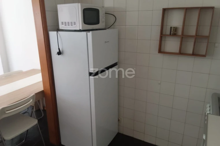 Apartamento T1 para Arrendamento em Santa Marinha e São Pedro da Afurada Foto 6