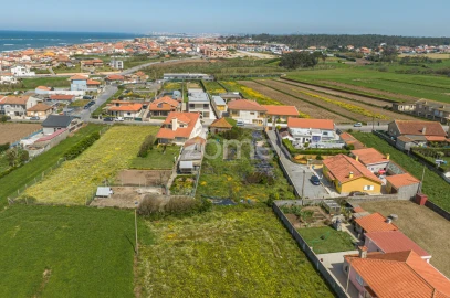 Terreno para Venda em Vila Chã