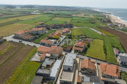Terreno para Venda em Vila Chã