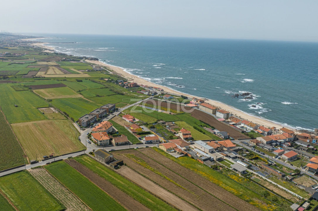 Terreno para Venda em Vila Chã Foto 7