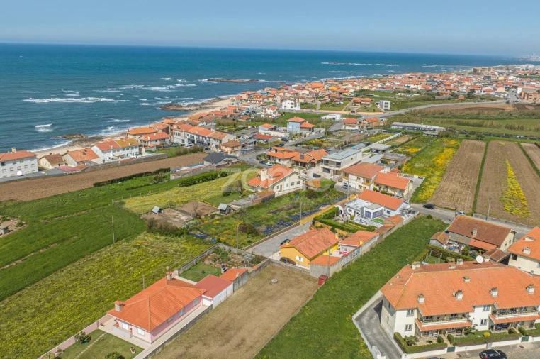 Terreno para Venda em Vila Chã Foto 13