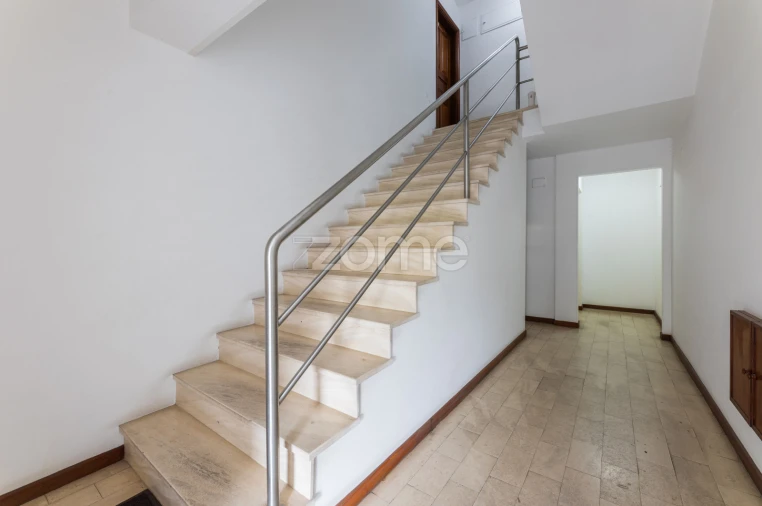 Apartamento T1 para Arrendamento em Braga (Maximinos, Sé e Cividade) Foto 20