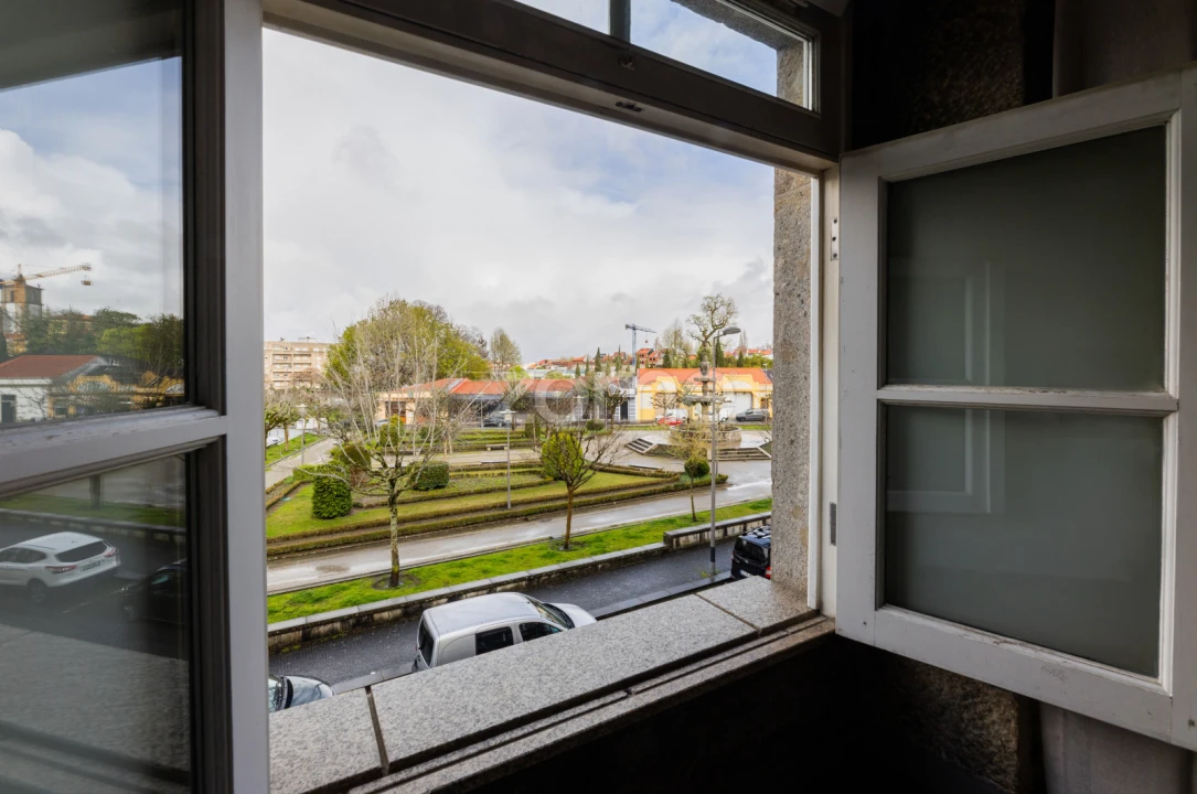 Apartamento T1 para Arrendamento em Braga (Maximinos, Sé e Cividade) Foto 5