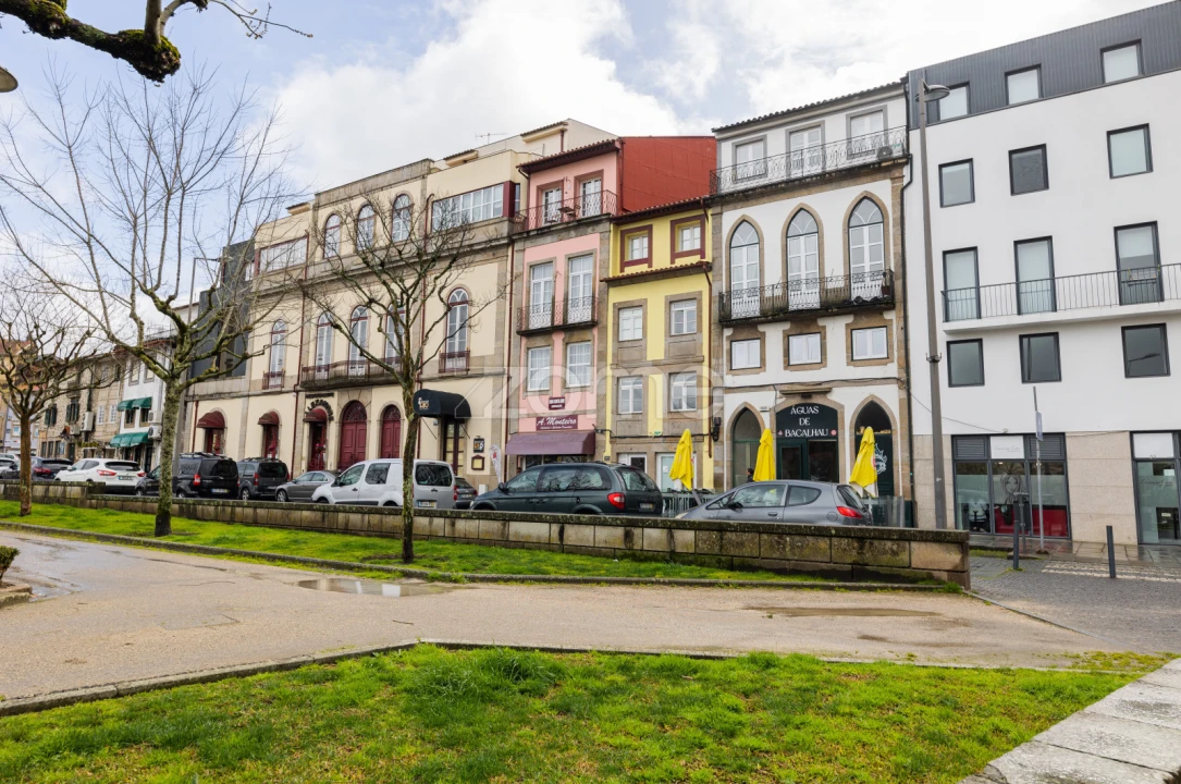 Apartamento T1 para Arrendamento em Braga (Maximinos, Sé e Cividade) Foto 1
