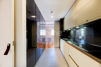Apartamento T2 para Arrendamento em Santa Marinha e São Pedro da Afurada