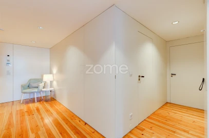 Apartamento T2 para Arrendamento em Santa Marinha e São Pedro da Afurada