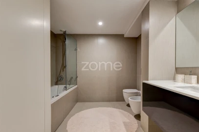 Apartamento T2 para Arrendamento em Santa Marinha e São Pedro da Afurada
