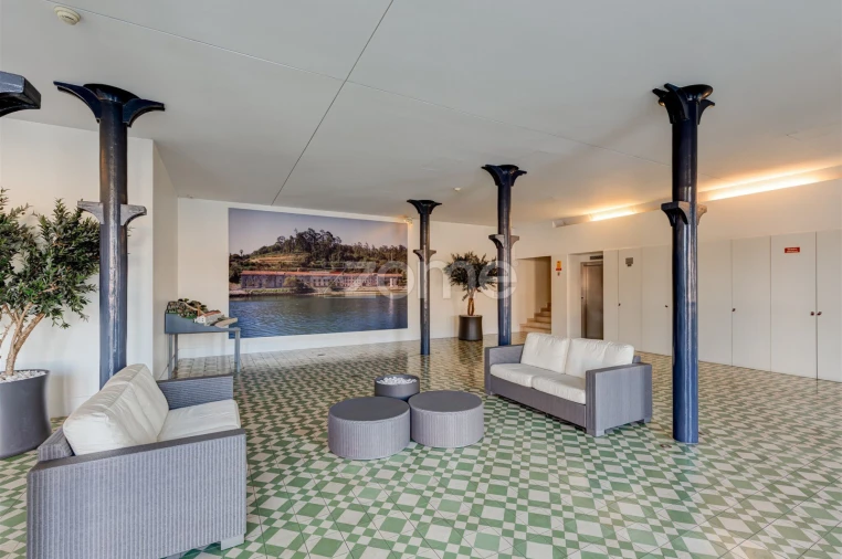 Apartamento T2 para Arrendamento em Santa Marinha e São Pedro da Afurada Foto 4