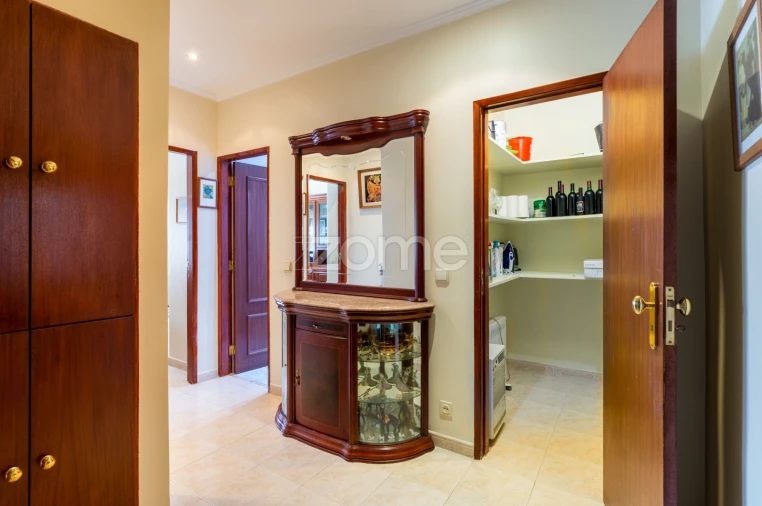 Apartamento T3 para Venda em Rio de Mouro Foto 10