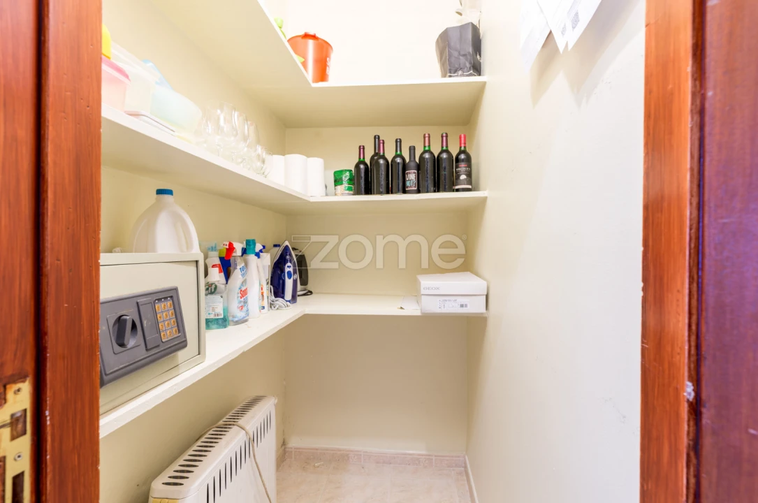 Apartamento T3 para Venda em Rio de Mouro Foto 11