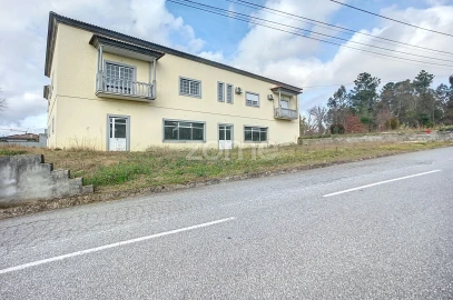 Terreno Comércio / Armazém para Venda em Fragosela