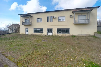 Terreno Comércio / Armazém para Venda em Fragosela