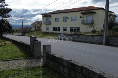 Terreno Comércio / Armazém para Venda em Fragosela