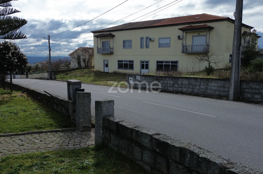Terreno Comércio / Armazém para Venda em Fragosela Foto 25