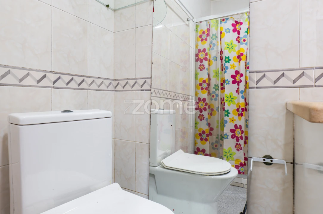 Apartamento T3 para Venda em Rio de Mouro Foto 16