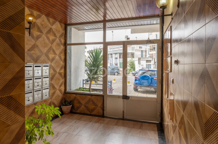 Apartamento T3 para Venda em Rio de Mouro Foto 4
