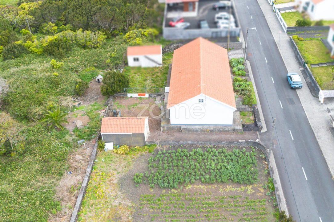 Moradia T2 para Venda em Madalena Foto 5