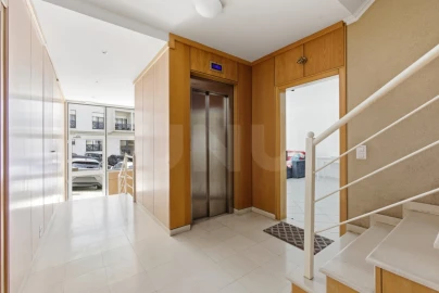 Apartamento T3 para Venda em Nossa Senhora do Pópulo, Coto e São Gregório