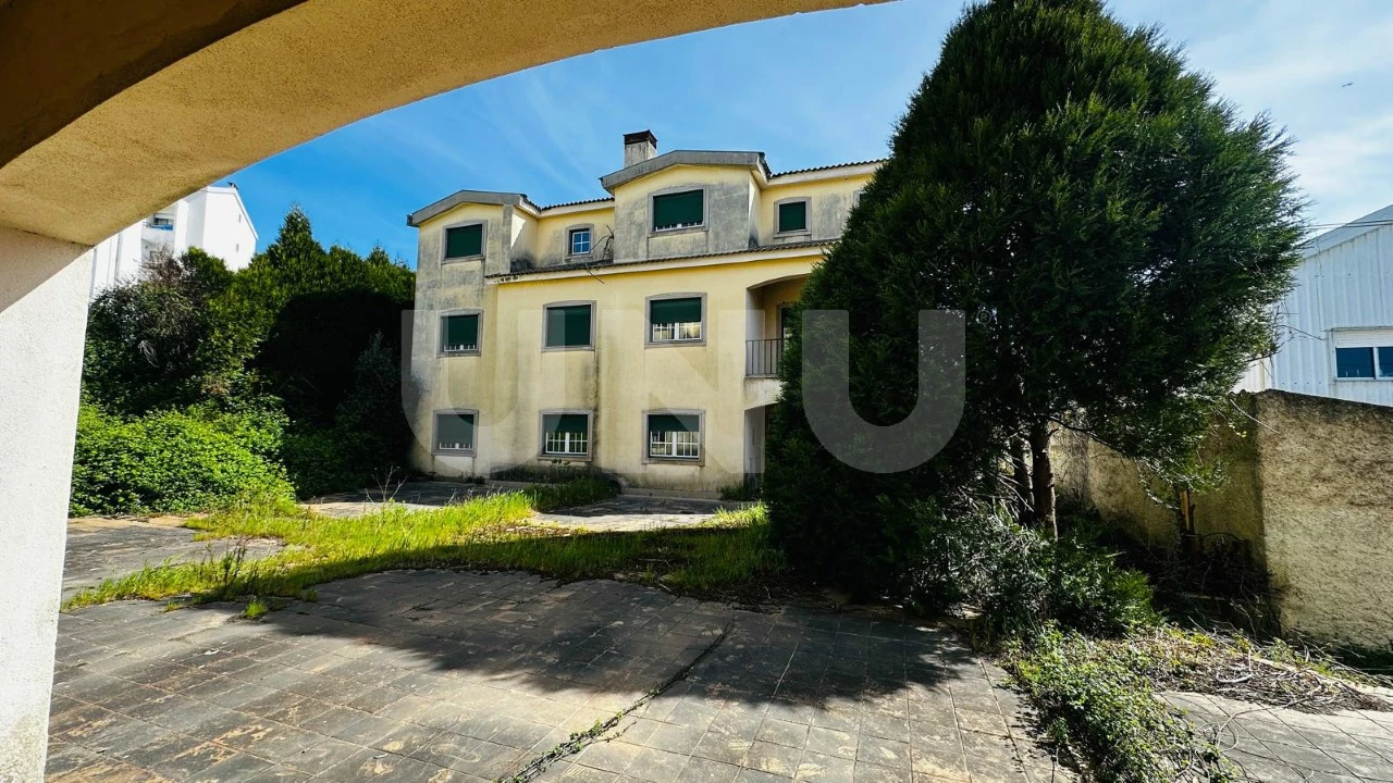 Apartamento para Venda em Tortosendo Foto 2