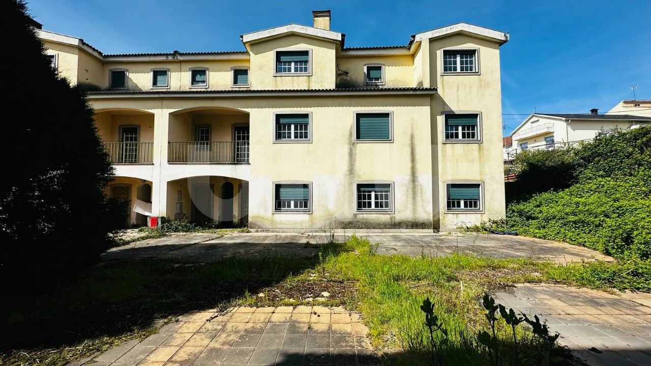 Apartamento para Venda em Tortosendo Foto 3