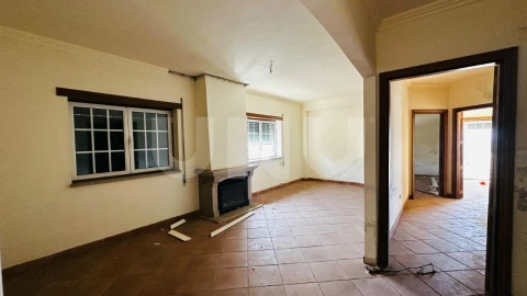 Apartamento para Venda em Tortosendo