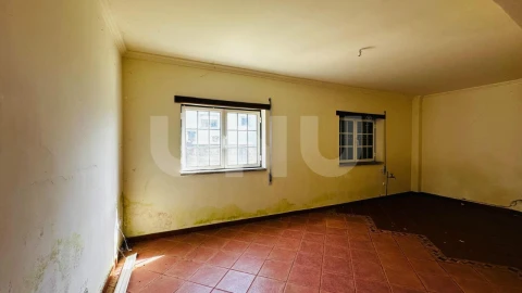 Apartamento para Venda em Tortosendo