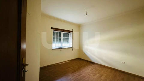 Apartamento para Venda em Tortosendo