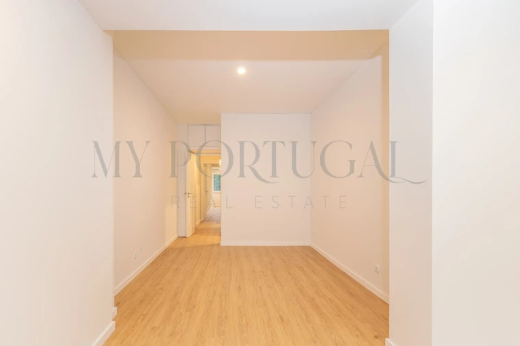 Apartamento T4 para Venda em Algés, Linda-A-Velha e Cruz Quebrada-Dafundo Foto 15