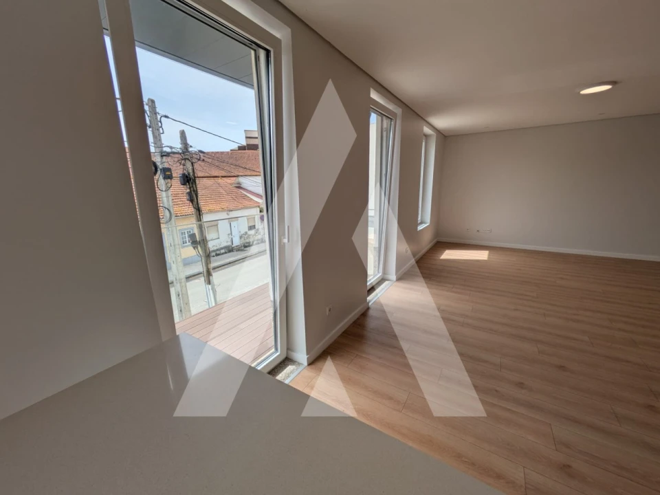 Apartamento T3 para Arrendamento em Esgueira Foto 3