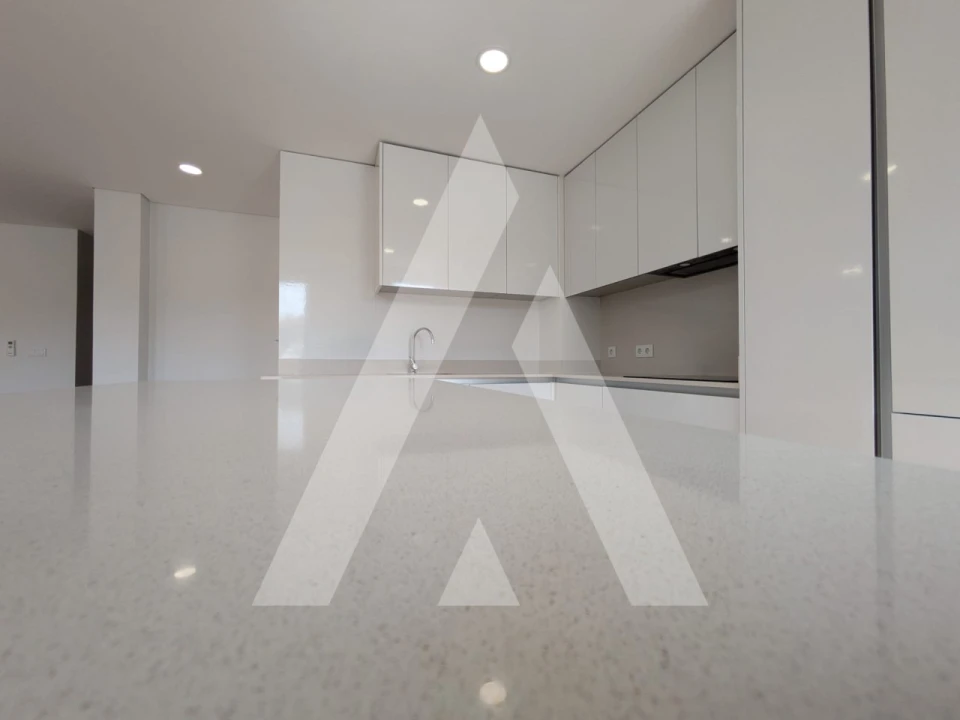 Apartamento T3 para Arrendamento em Esgueira Foto 5