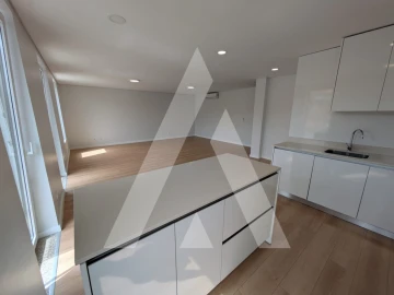 Apartamento T3 para Arrendamento em Esgueira