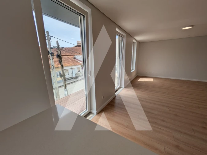 Apartamento T3 para Arrendamento em Esgueira Foto 3