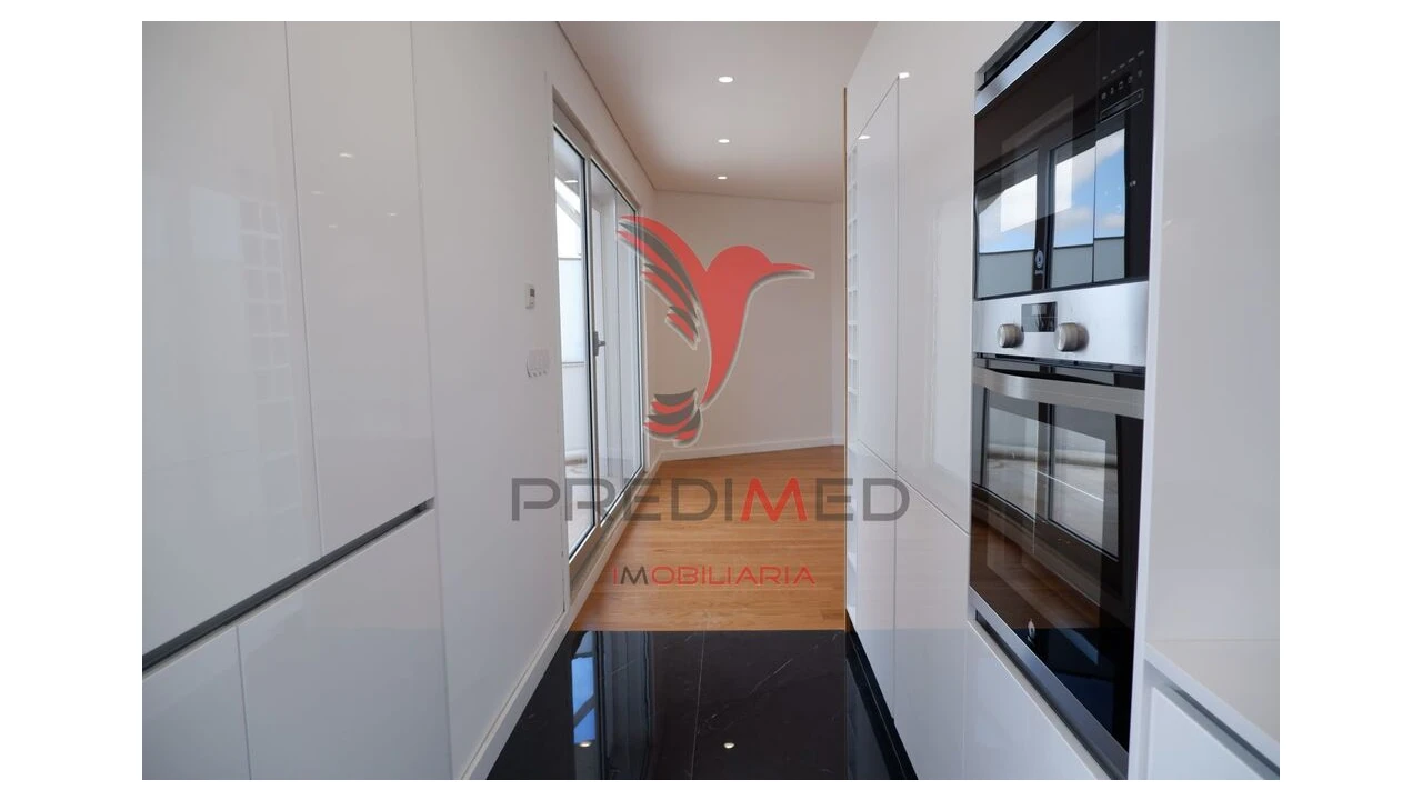 Apartamento para Venda em Cedofeita, Santo Ildefonso, Sé, Miragaia, São Nicolau e Vitória Foto 3