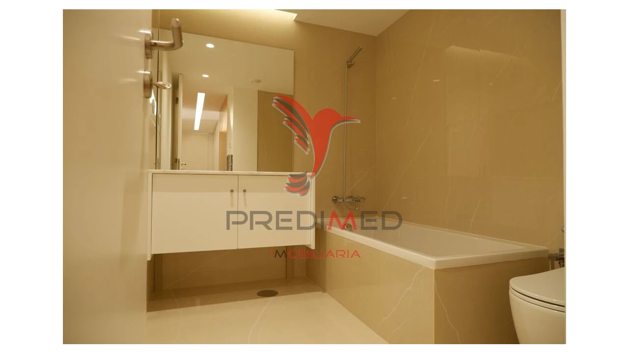 Apartamento para Venda em Cedofeita, Santo Ildefonso, Sé, Miragaia, São Nicolau e Vitória Foto 10