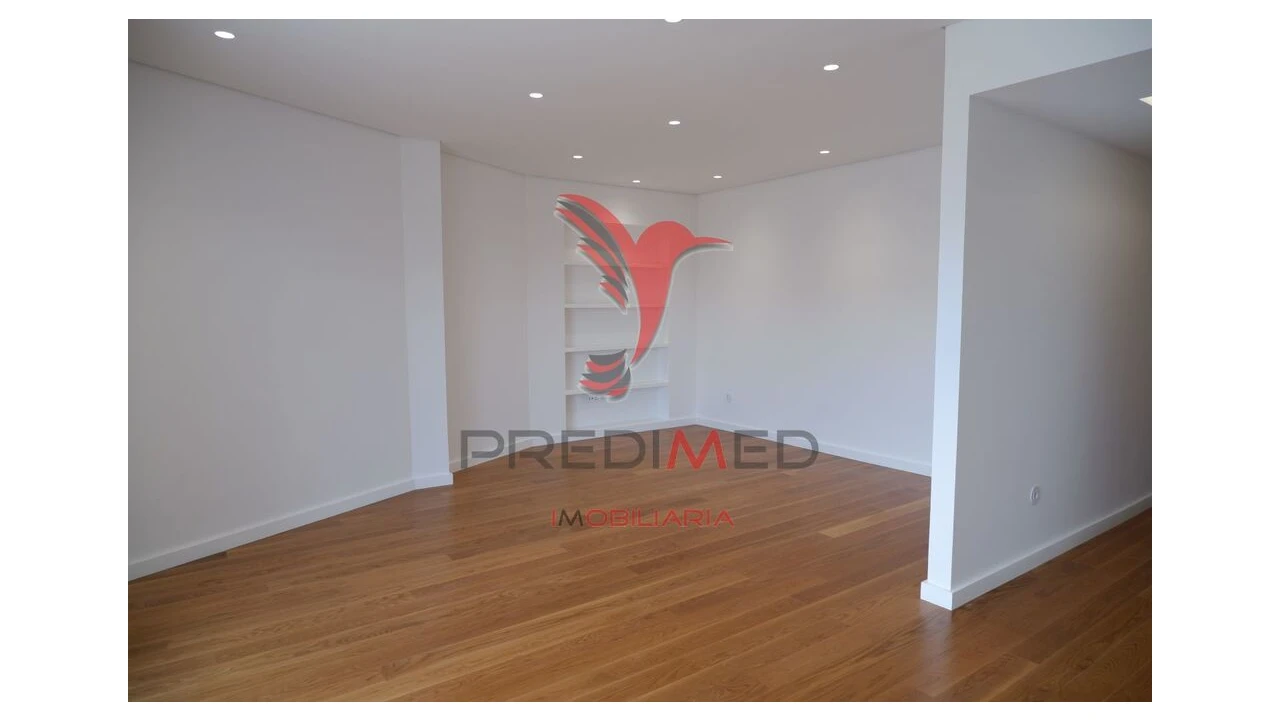 Apartamento para Venda em Cedofeita, Santo Ildefonso, Sé, Miragaia, São Nicolau e Vitória Foto 1