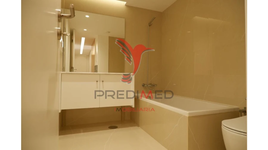 Apartamento para Venda em Cedofeita, Santo Ildefonso, Sé, Miragaia, São Nicolau e Vitória Foto 10