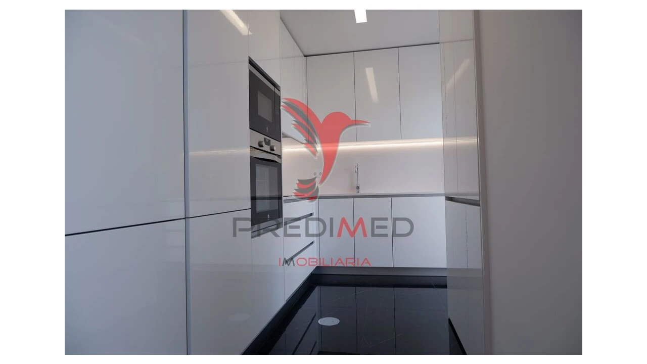 Apartamento para Venda em Cedofeita, Santo Ildefonso, Sé, Miragaia, São Nicolau e Vitória Foto 4