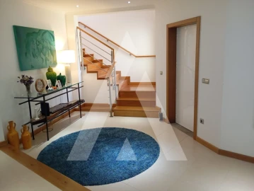 Moradia T6 para Venda em Palhaça