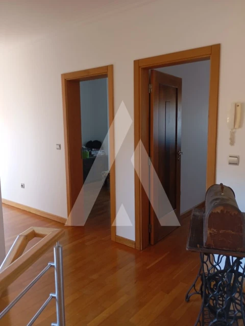 Moradia T6 para Venda em Palhaça