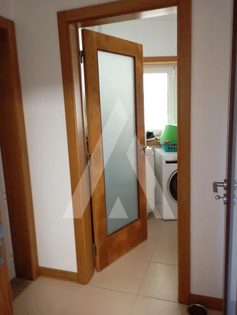 Moradia T6 para Venda em Palhaça