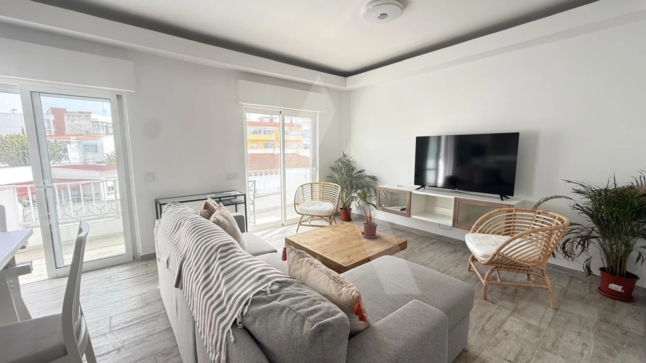 Apartamento T2 para Venda em Quarteira Foto 3