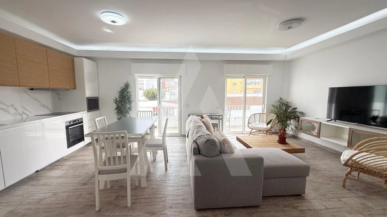 Apartamento T2 para Venda em Quarteira Foto 6