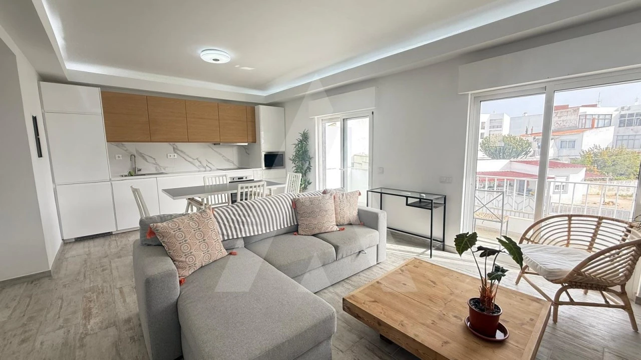 Apartamento T2 para Venda em Quarteira Foto 1