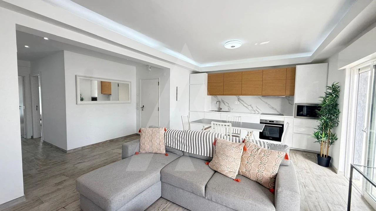 Apartamento T2 para Venda em Quarteira Foto 5