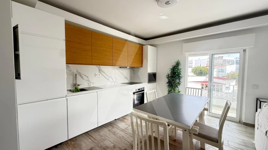 Apartamento T2 para Venda em Quarteira Foto 8